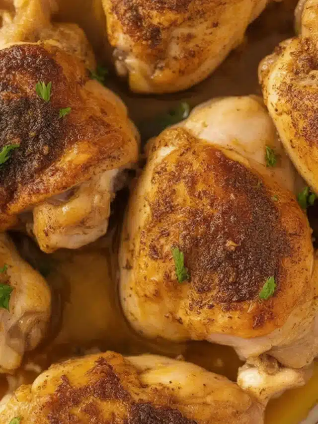Crispy and juicy baked chicken thighs with flavorful seasoning from the oven.